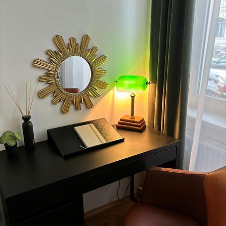 Apartment 5 Min Schoenbrunn Gloriette, Direct To City Center, Free Parking Wien Eksteriør bilde