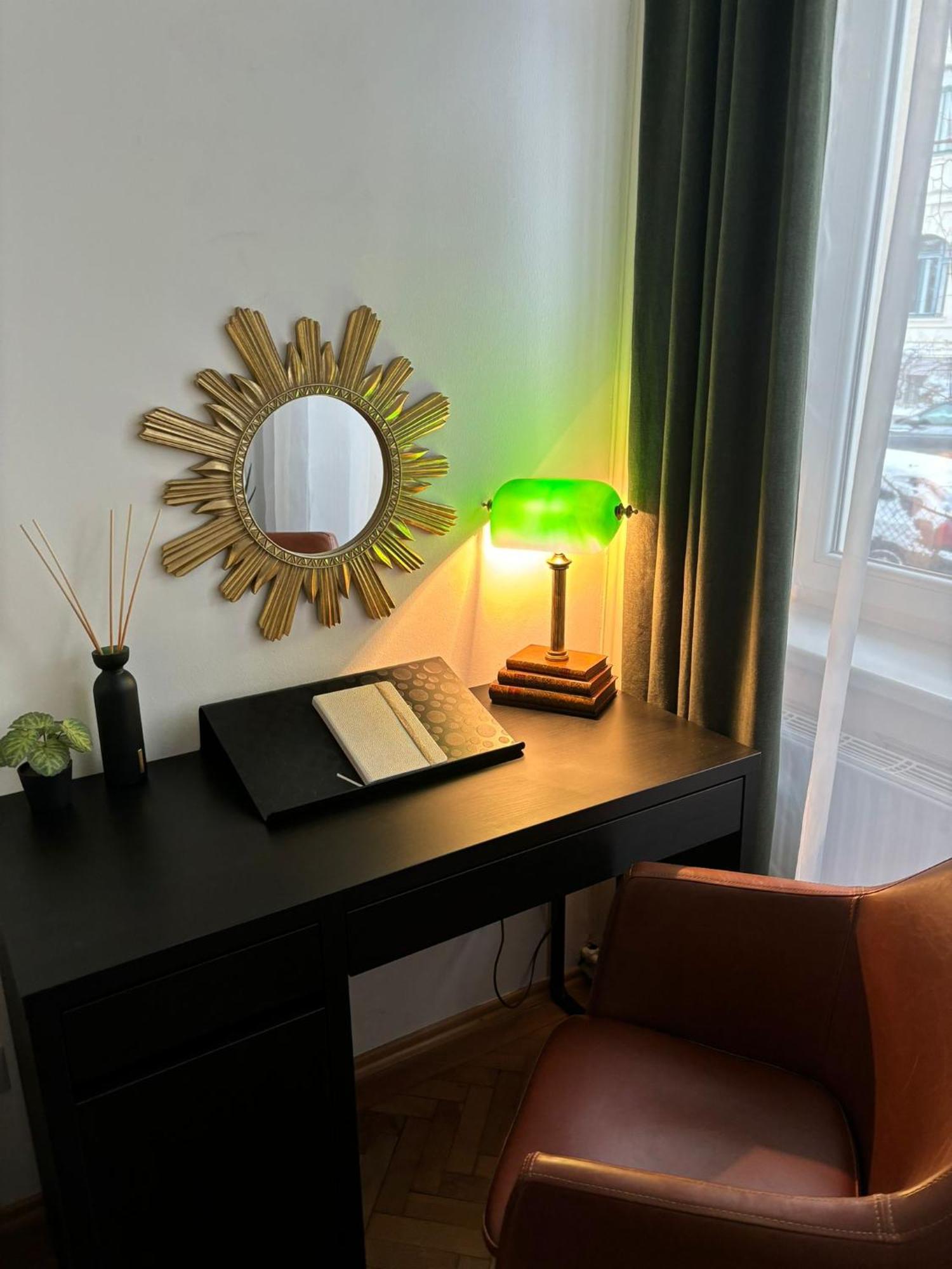 Apartment 5 Min Schoenbrunn Gloriette, Direct To City Center, Free Parking Wien Eksteriør bilde
